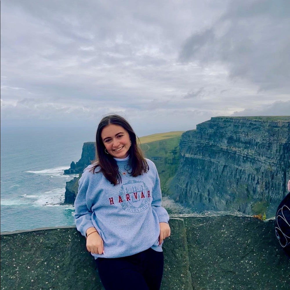 Meet your Posher, Caroline